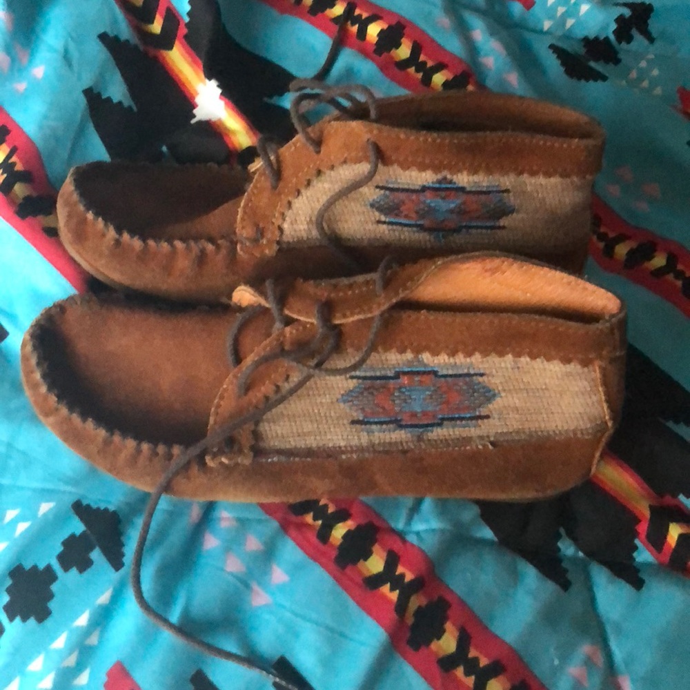 Minnetonka aztec shoes